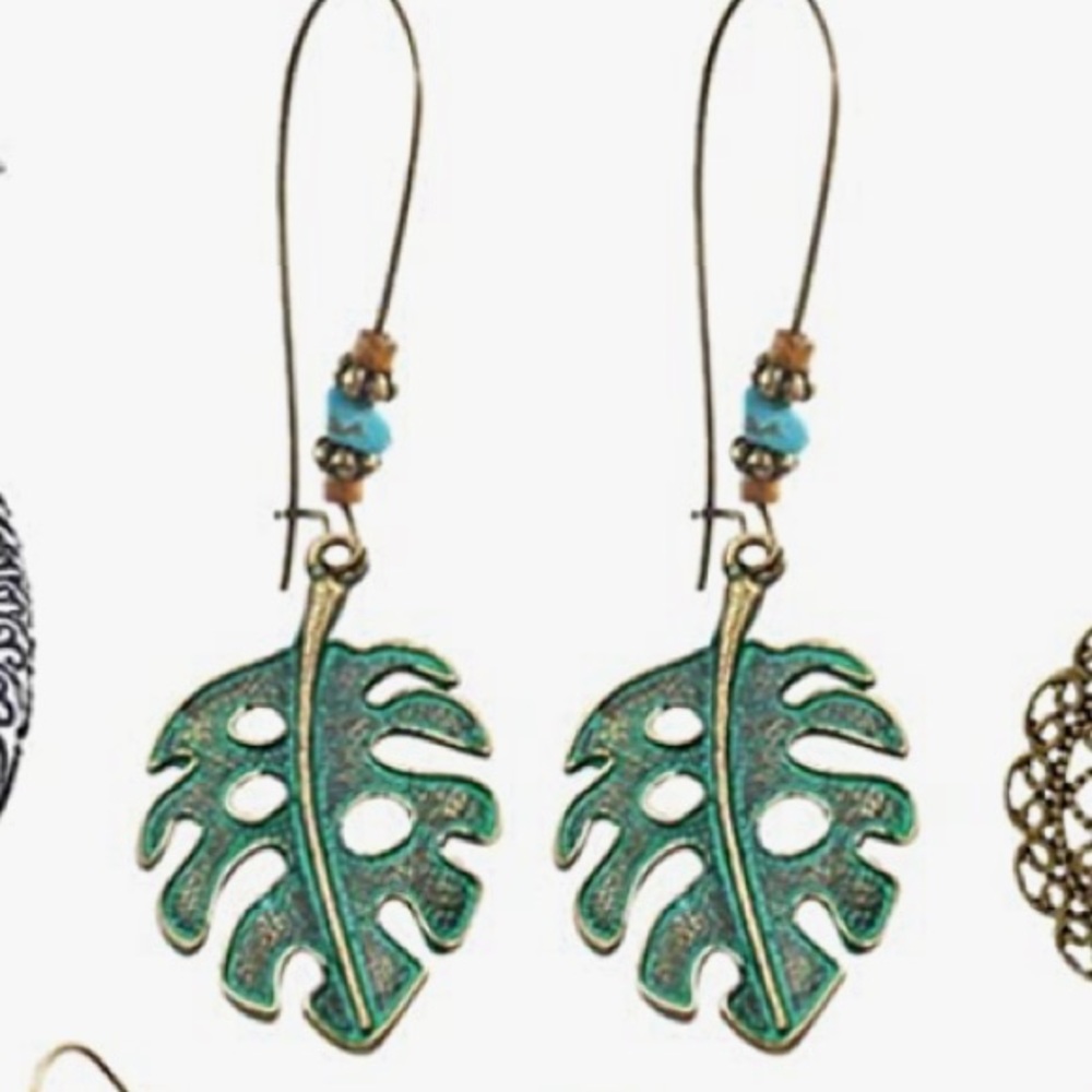 Palm leaf earrings NEW